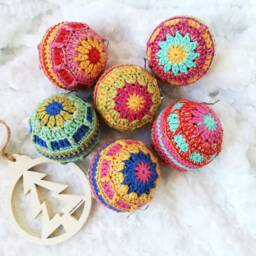 Crochet Pattern. Christmas Baubles PDF Pattern. Decorations - thumbnail 2
