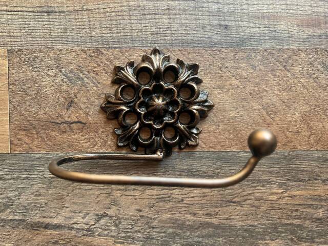 Toilet Paper Holder - Rosette Iron Toilet Paper Holder Tissue Tp Hanger Elegant Bathroom Fleurdelisjunkie Mega Roll - image 1