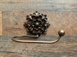 Toilet Paper Holder - Rosette Iron Toilet Paper Holder Tissue Tp Hanger Elegant Bathroom Fleurdelisjunkie Mega Roll - thumbnail 1
