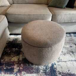 Handmade Boucle Storage Ottoman Round Footstool Coffee Table in Teddy Boucl?? - thumbnail 3
