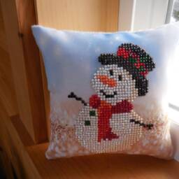 Little Dots Snowman Pillow - thumbnail 2