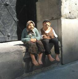 Grandpa Sitting I - Brown - thumbnail 1