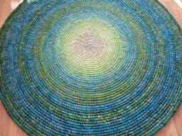 Handmade Round Wool Rug, Modern Crochet Area Rug - thumbnail 1