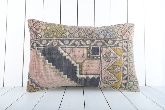 Handmade Vintage Turkish Kilim Pillow Cover 16x24 Decorative Cushion - image 1