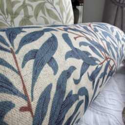 "William Morris Design Cushion, Decorative Pillow For Sofa Or Bed, Blue Leaf Bedroom Accent Cushion 16"" X 6" - thumbnail 2