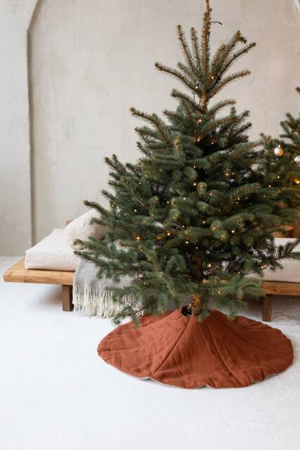 Linen Quilted Christmas Tree Skirt, Burlap Reusable Decoration Cover - image 1