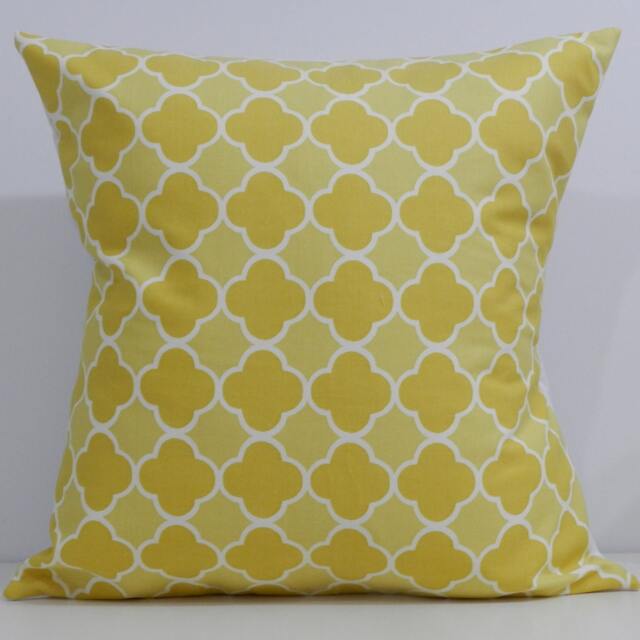 New 18x18 Inch Designer Handmade Pillow Case in Yellow Quatrefoil Pattern
