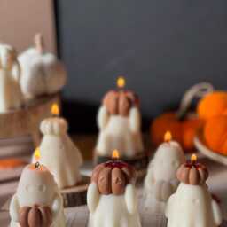 Handmade Spooky Ghost Candle Halloween Soy Wax Decor - thumbnail 4