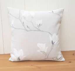 Handmade Laura Ashley Magnolia Grove Natural Cushion Austen On Reverse With Zip Fastening 16 - thumbnail 1