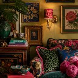 Wall Lamp. Brocante Style. With A Floral Shade - thumbnail 4
