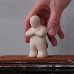 Resentment - Expressive Ceramic Figurine For Sandplay & Counseling - thumbnail 4