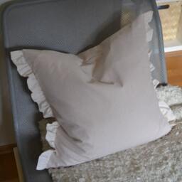 50x50 cm/ 19, 7x19, 7 Inch Pink Flounce Pillow-Cover, Pale Cotton, Gold Dots, For Decorative Pillow - thumbnail 2