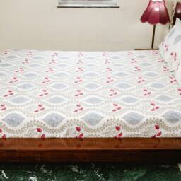 Poppy Fields - Hand Block Printed Cotton Bed Cover With Two Pillow Cases, Flat Sheet, King Size, Floral, Ethically Made, Handcrafted, White, Red - thumbnail 4