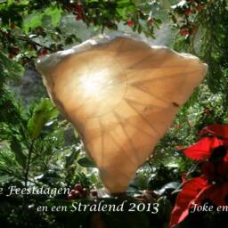 Sun Translucent Triangle Alabaster Stone Sculpture/ Two Different Sides/ On A Bronze Coloured Brick/ Totaal 12 - thumbnail 4