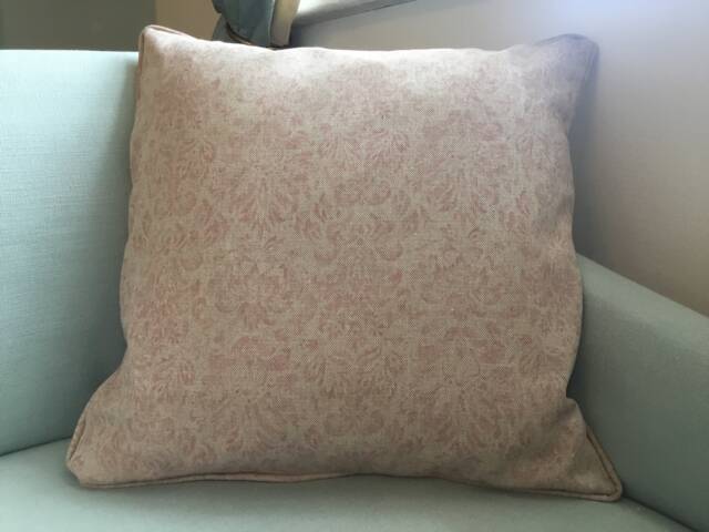 Exquisite Noble French Heraldry Linen in Dusky Pink Or Duck Egg Blue Cushion Covers - image 1