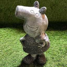 Concrete Cartoon Pig Garden Ornament Frost Protected Statue - thumbnail 1