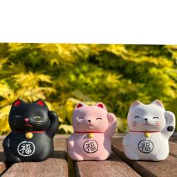 Cute Japanese Maneki Neko Small White Lucky Cat For Good Health - thumbnail 3