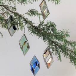 Christmas Tree Ornament - Glass Crystal Chevron Prism 3D Clear Beveled Stained Suncatcher - thumbnail 4