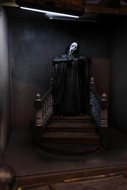 "Scream Statue 1/6 V02 ""Pre Order" - image 1