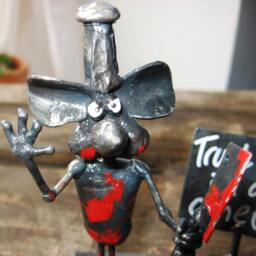 "Chef Mouse Metal Sculpture - "" Trust Me I'm A Chef" - thumbnail 3