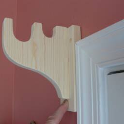 Small Shelf Bracket With Double Rod Support - thumbnail 2