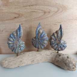 Wooden Carved & Painted Shells On Driftwood Base - Coastal D??cor- Nautical Sculpture Maritime Style Carving Or Beach Gifts - thumbnail 4