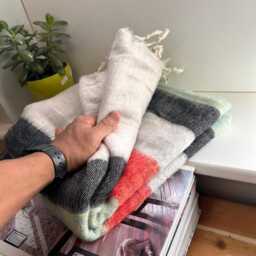 Yak Wool Blanket/ Living Room Throw /Sofa /Travel Throw/ Rug Camping Wrap/Meditation Out Door Hand-Loomed Nepal M9 - thumbnail 3