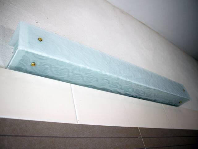 Fused Glass Wall Sconce With Integrated Led Lighting - image 1