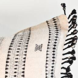 Indian Woven Bhujodi Pillow Cover - Ivory & Black - thumbnail 4