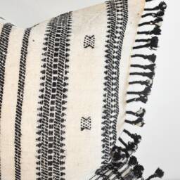 Indian Woven Bhujodi Pillow Cover - Ivory & Black - thumbnail 2