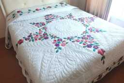 Applique Floral Star Handmade Quilts, Queen Size Blanket, King Bedspread, Custom Order - thumbnail 1