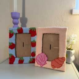 Handmade Punch Needle Picture Frame - Home Decor 4x6 Wall Art Tufted Photo Cute Hanging Gift - thumbnail 4