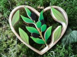 Heart Strand Of Olive Wood - Large - thumbnail 1