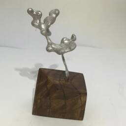"Sculpture ""Catch" - thumbnail 2