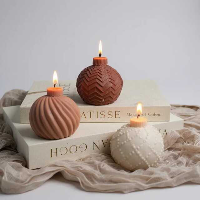 Large Christmas Ball Scented Candle, Christmas Ornaments, Festive Candle Gift, Winter Home Decor, Christmas Gift For Her, Stocking Filler Women - image 1