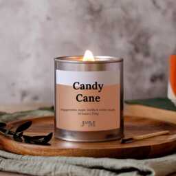 Candy Cane Wood Wick Candle, Crackling Christmas Fragrance - thumbnail 2