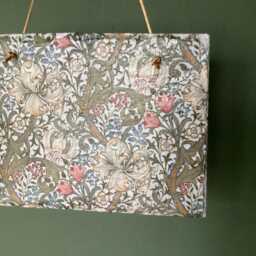William Morris Golden Lily Design Welsh Slate Wall Hanging. Slate Gifts. Wall Decoration. Gift For Her - thumbnail 2