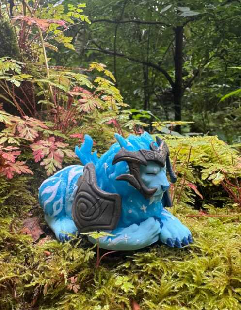 Small Blue Ghost Of The Pridemother Feral Druid 12cm 3D Printed Figure - image 1