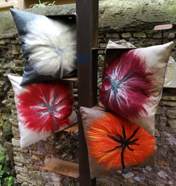 "Decorative Cushion ""Tarassaco" - image 1