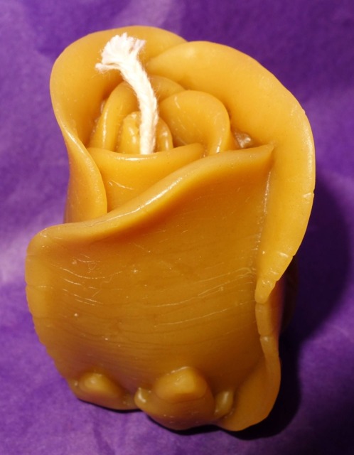 Candle in Pure Beeswax - Pink - image 1