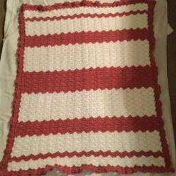 Crocheted Baby Blanket/-Travel/Stroller/Crib/Car Seat/White & Rose Shell Stitched With A White Hat Flower Applique - thumbnail 3