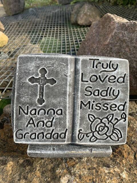 stone Garden Nanna & Grandad Sadly Missed Memorial Plaque Concrete Ornament - image 1