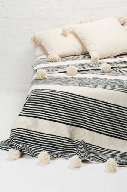 Handwoven Moroccan Blanket - Pom Throw Tassel Handmade Blanket Bedroom Gift For Friend