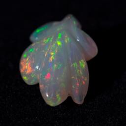 Leaf Opal Carving - 3.73 Cts - thumbnail 1