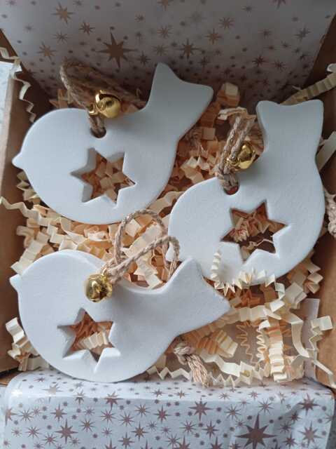Set Of 3 Clay Robin Christmas Tree Decorations Diffussers - image 1