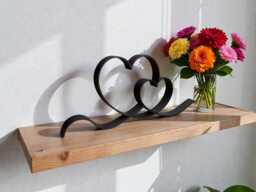 Heart Line Art Ornament, Minimalist Freestanding Home Decor, Romantic Gift - thumbnail 1