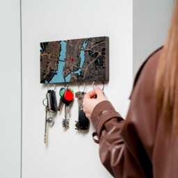 Personalized Wood Map Key Holder, Magnetic Entryway Rack - thumbnail 3