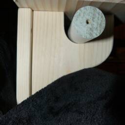 Small Shelf Brackets With Rod Support - thumbnail 4