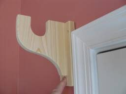 Small Shelf Brackets With Rod Support - thumbnail 1