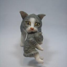 Cat Carry A Baby(Cat Figurine Personalized Pet Portrait - thumbnail 3